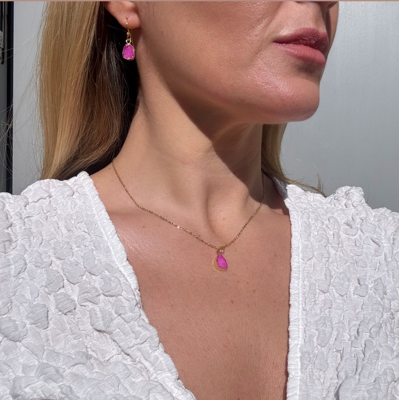 Dainty Gold-Plated Necklace with Pink Druzy Stone – Adjustable Layering Necklace
