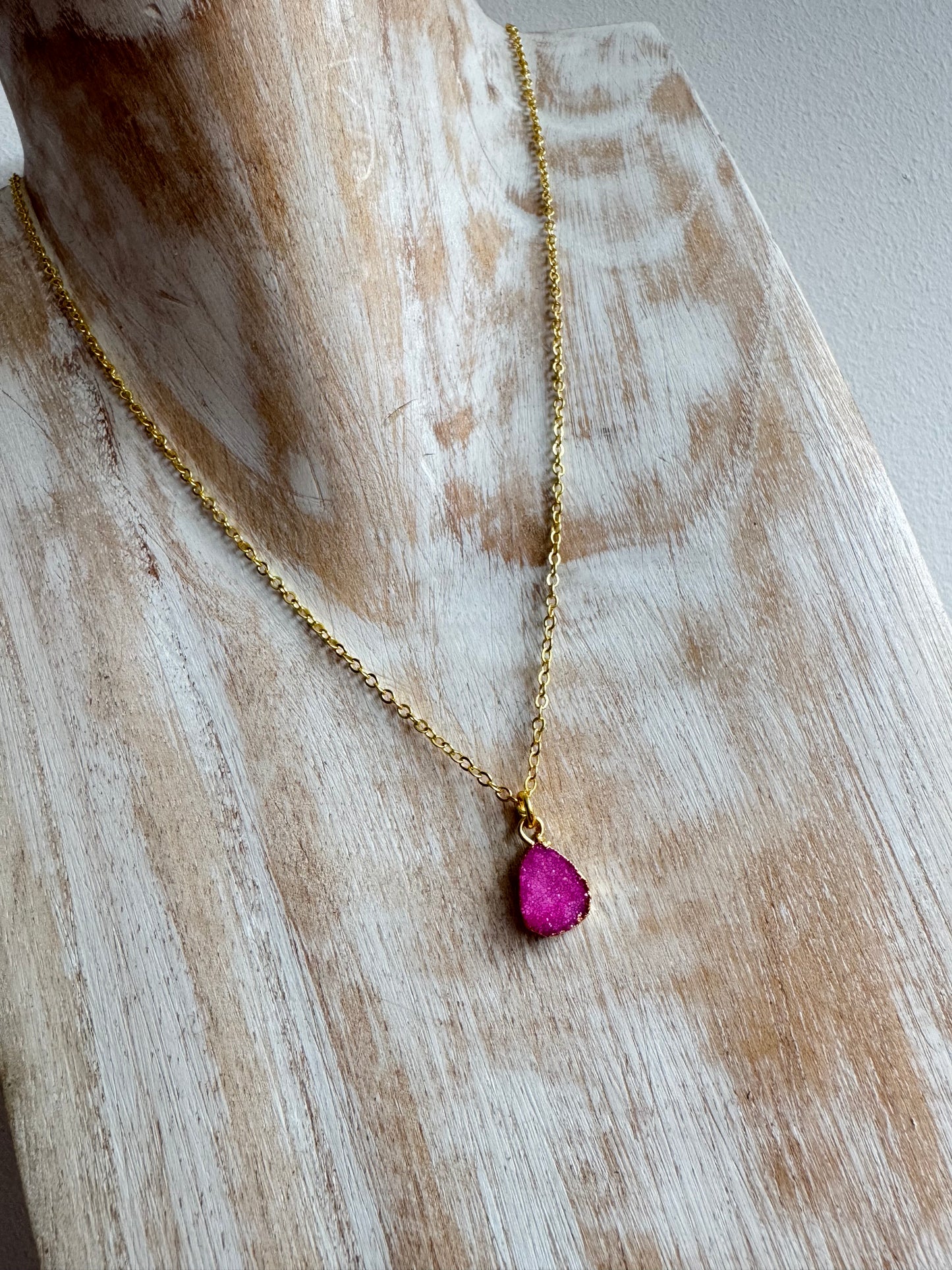 Dainty Gold-Plated Necklace with Pink Druzy Stone – Adjustable Layering Necklace
