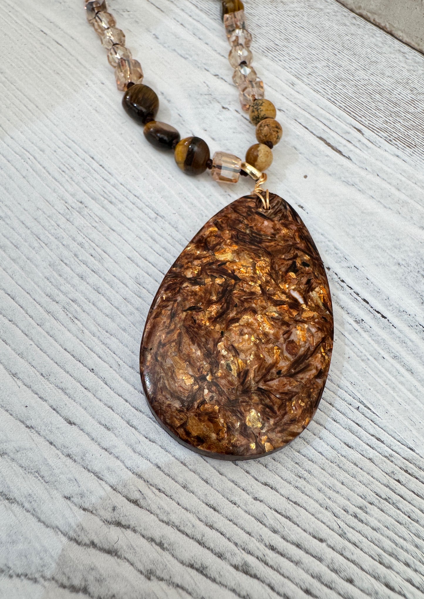 The Desert Dunes Necklace