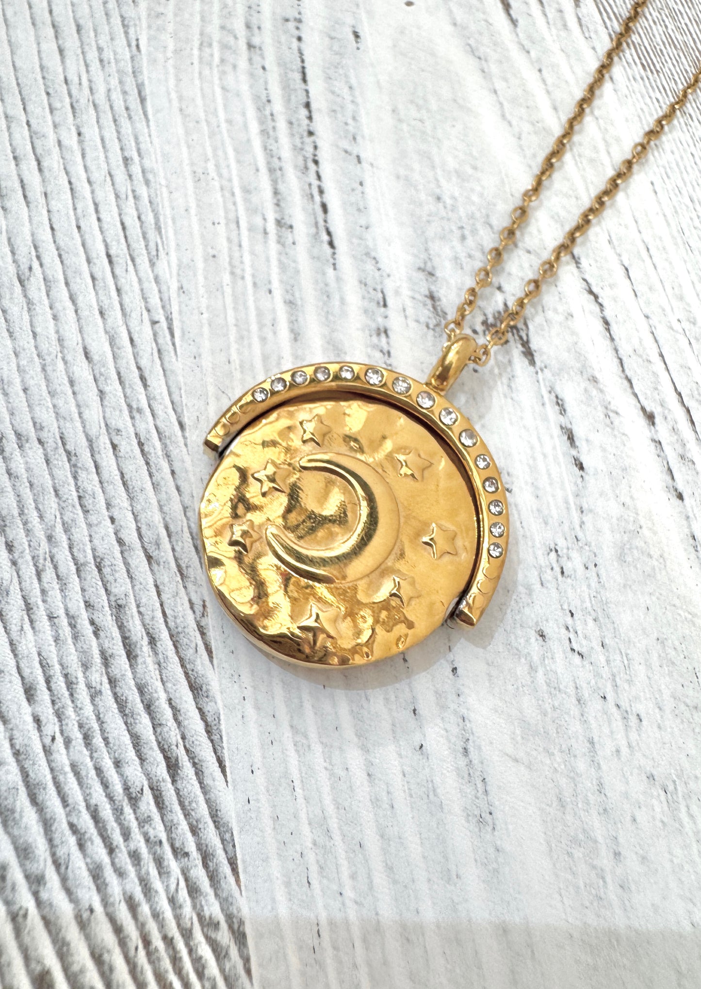 The Eclipse Necklace