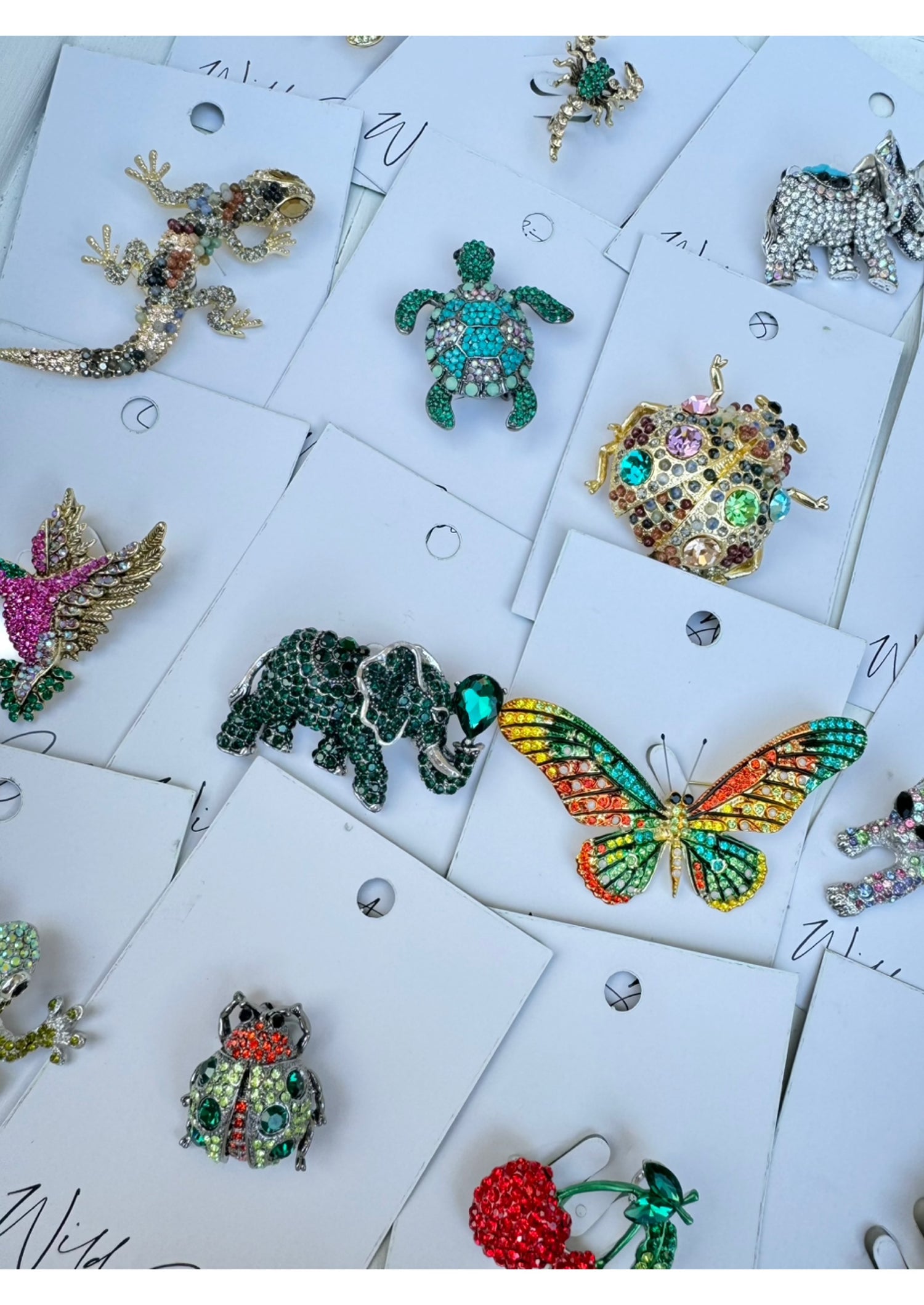 BROOCHES