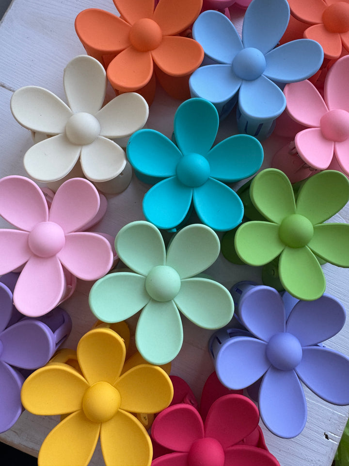Bright Large Daisy Hair Claws (14 Pack)