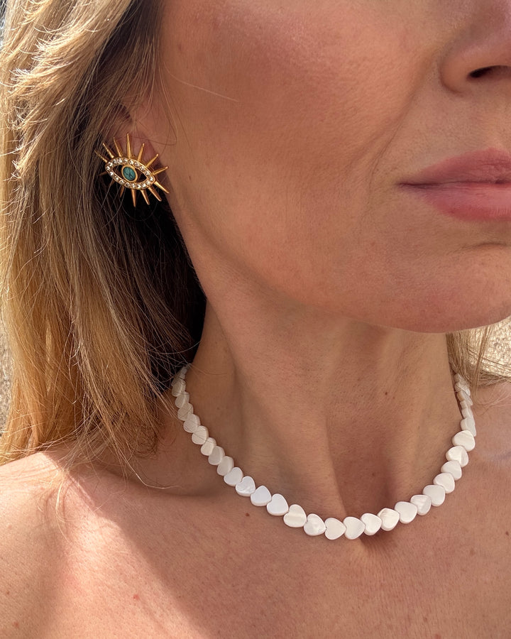 White Amora Shell Necklace