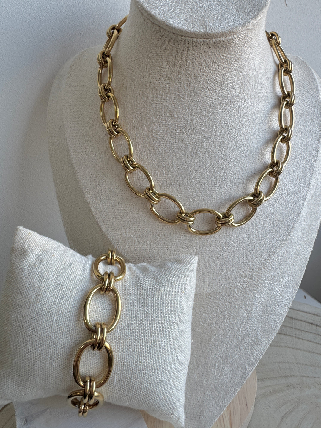 The Luxe Chunky Gold Necklace