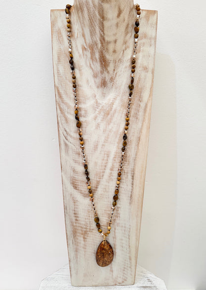 The Desert Dunes Necklace