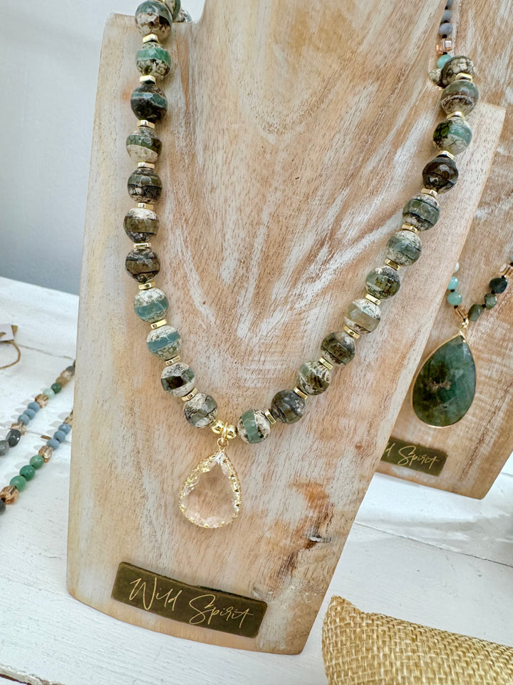 The Dino Short Necklace