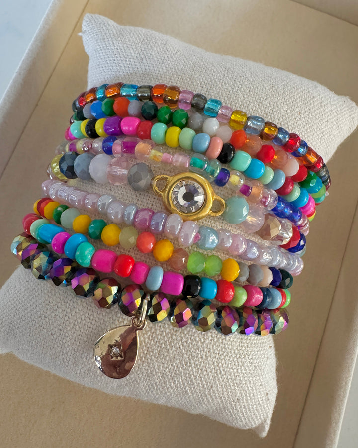 The Flossi Bracelet Stack