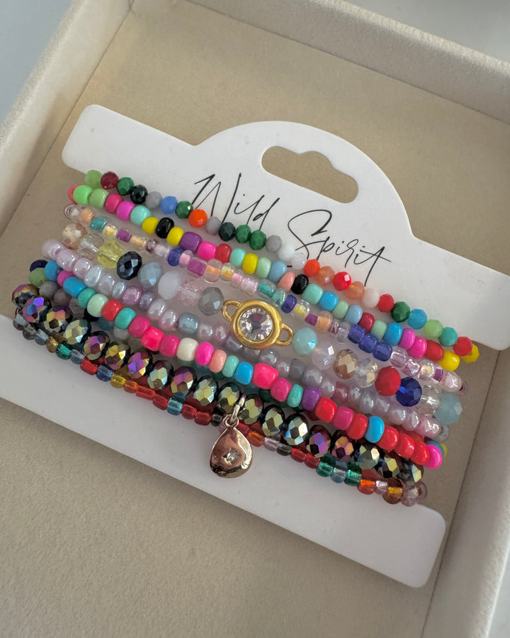 The Flossi Bracelet Stack