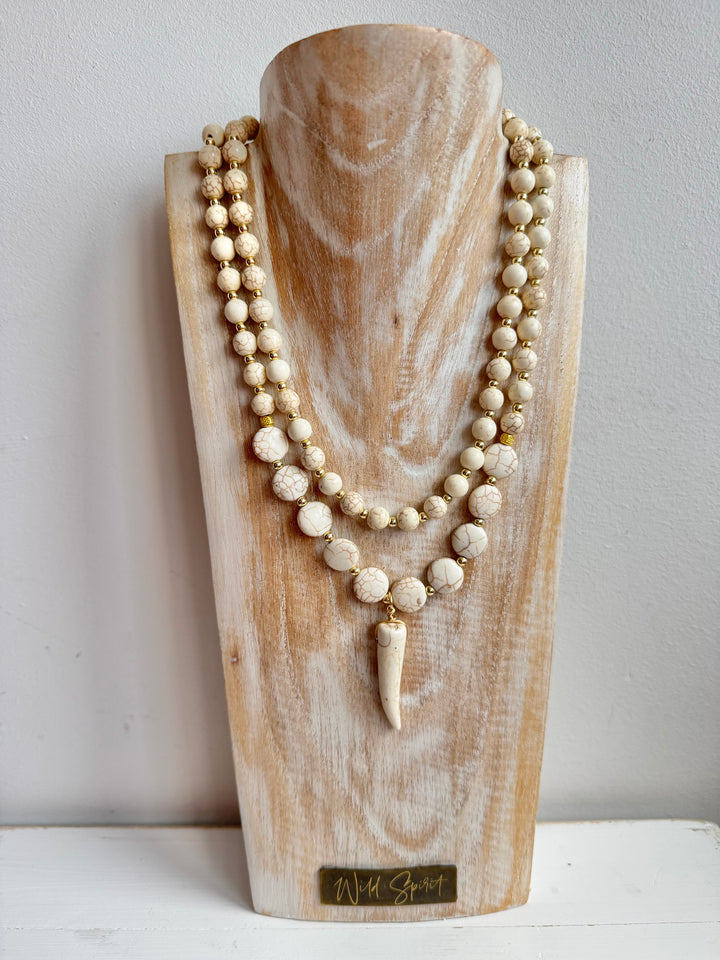 The Cream Cove Necklace