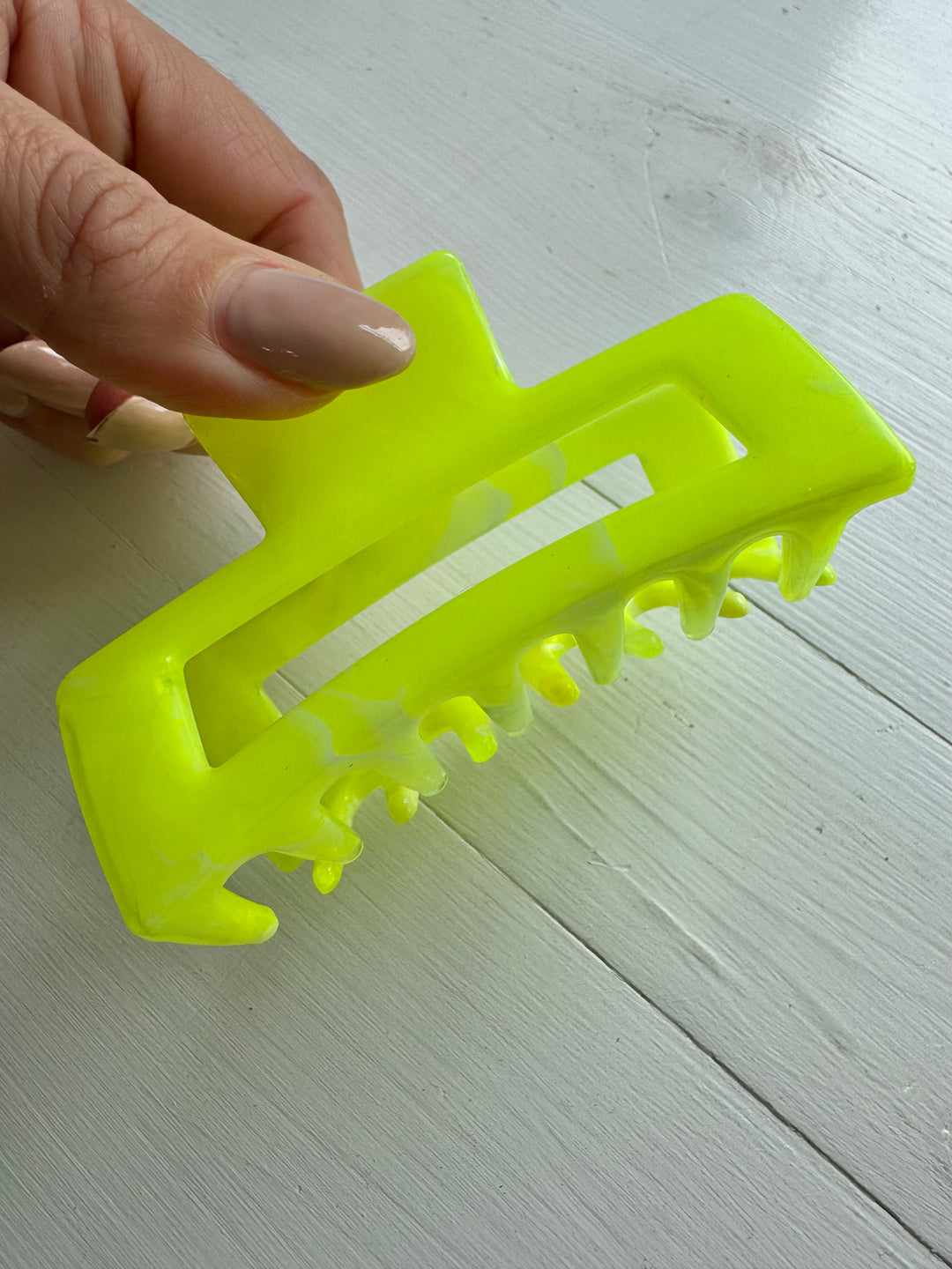 Neon Large Hair Claws (Mix 6 Pack)