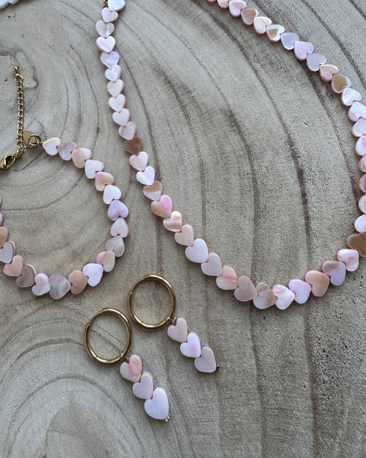 Pink Amora Shell Bracelet