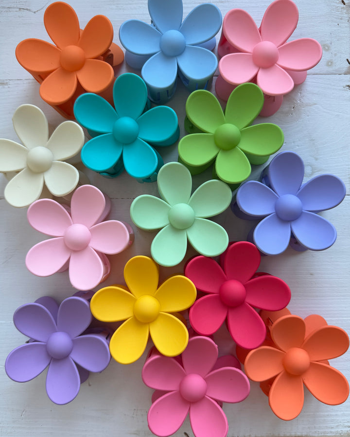 Bright Large Daisy Hair Claws (14 Pack)