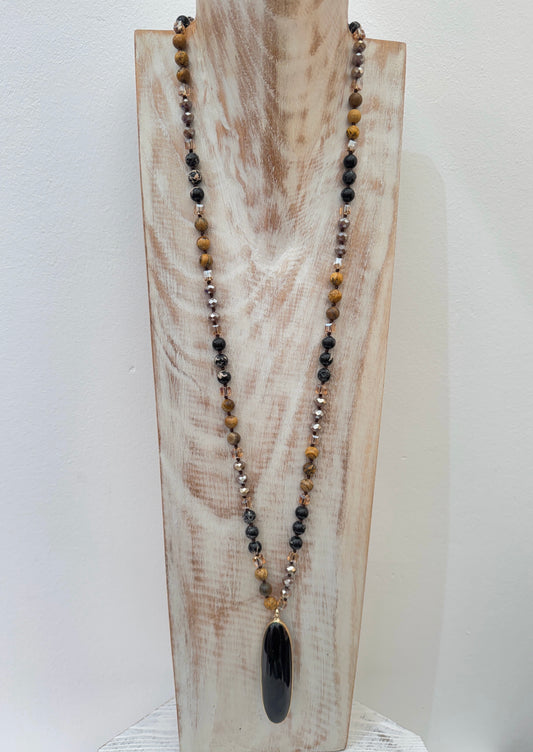 The Black Selena Necklace