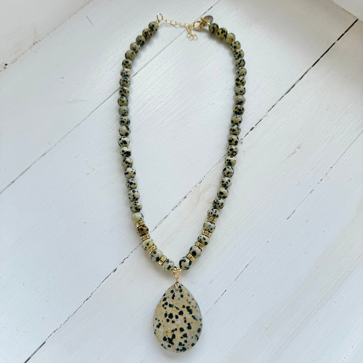 Dalmatian Octavia Short Necklace