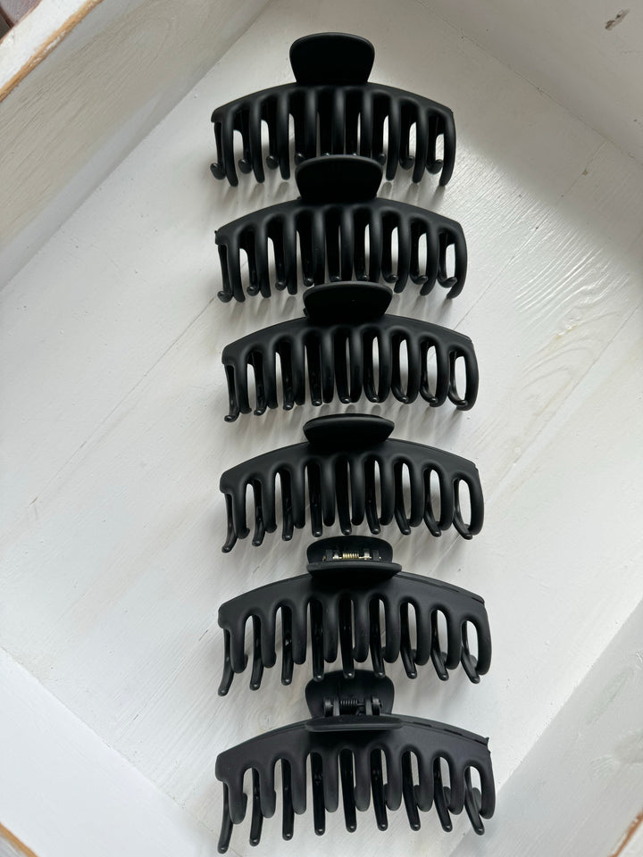 Black Large Hair Claws (4 Pack)