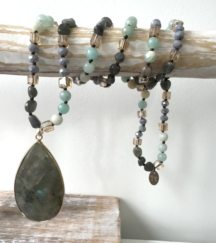 The Labradorite  Cleo Necklace